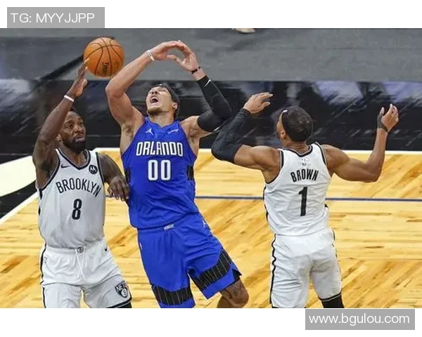 篮网与魔术下半场激战回顾球员表现与战术分析全景呈现